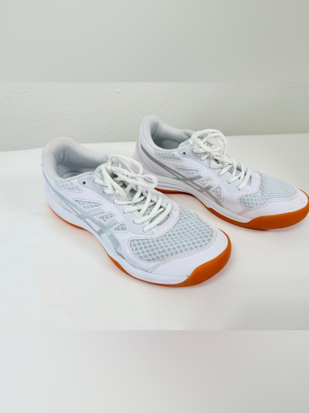 ASICS Indoor Court Volleyball Shoes Non Marking White Orange Women’s 8.5